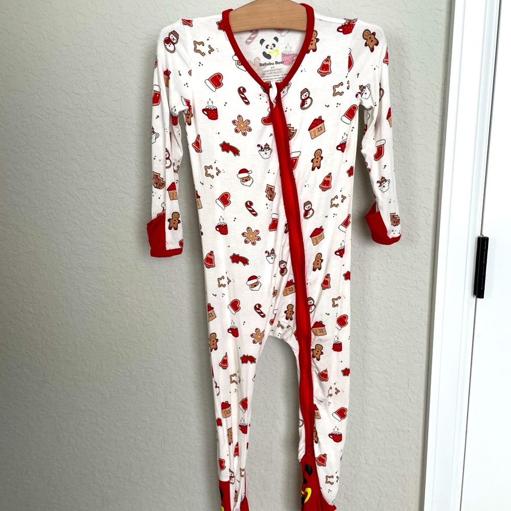 BellaBuBear sugar cookie zippy 2/3T